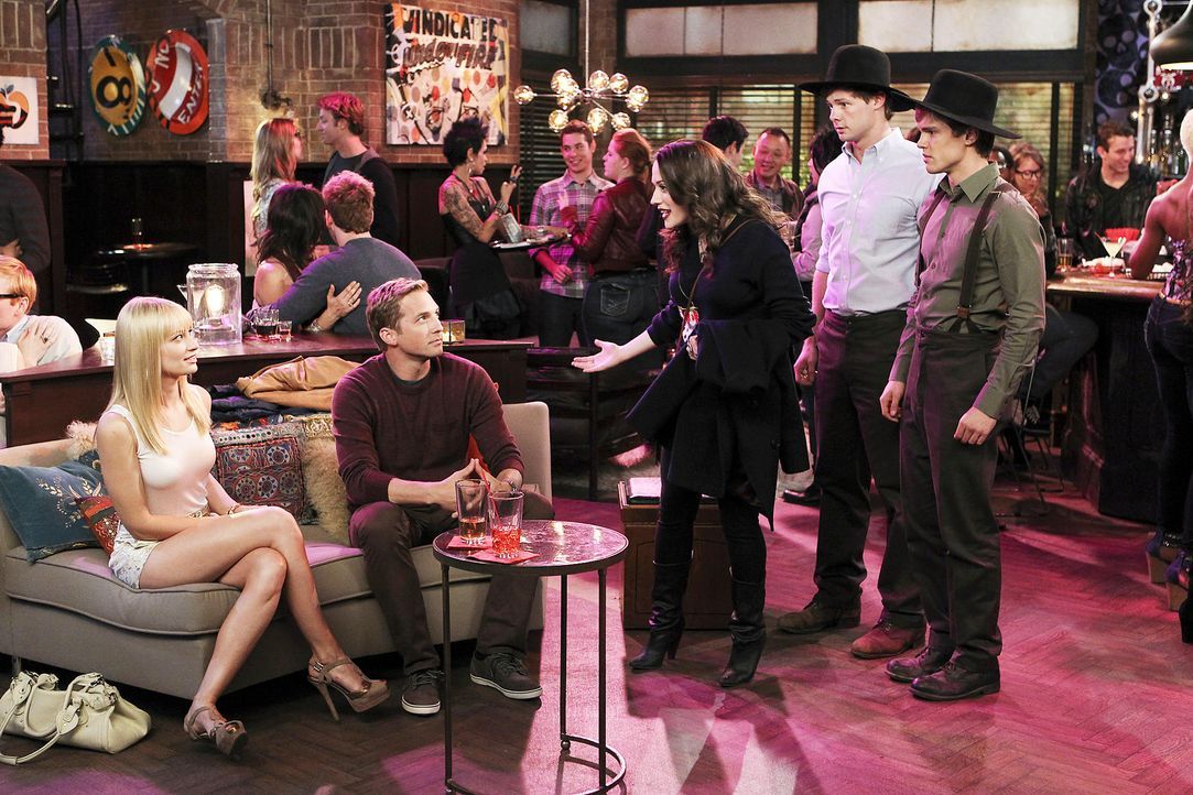 2-broke-girls-stf2-epi07-candy-andy-dandy-08-warner-brothersjpg 2100 x 1400 - Bildquelle: Warner Brothers