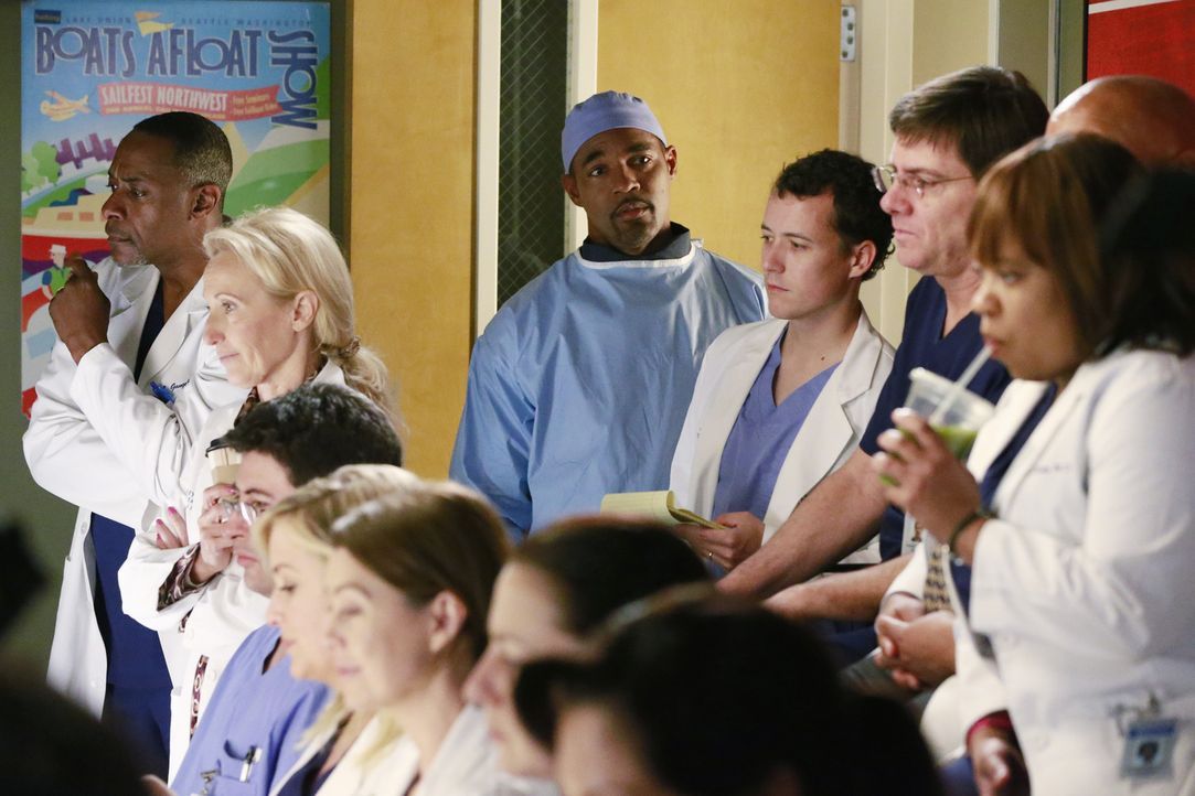Als Amelia Hilfe bei einer Operation braucht, macht sich Ben (Jason George, M.) auf, um Callie zu holen ... - Bildquelle: ABC Studios
