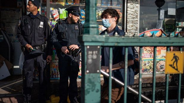 Nach Schüssen in New Yorker U-Bahn: Verdächtiger festgenommen