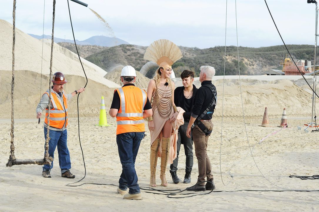 GNTM-Stf11-Epi05-MakingOf-029-ProSieben-Micah-Smith - Bildquelle: ProSieben/Micah Smith