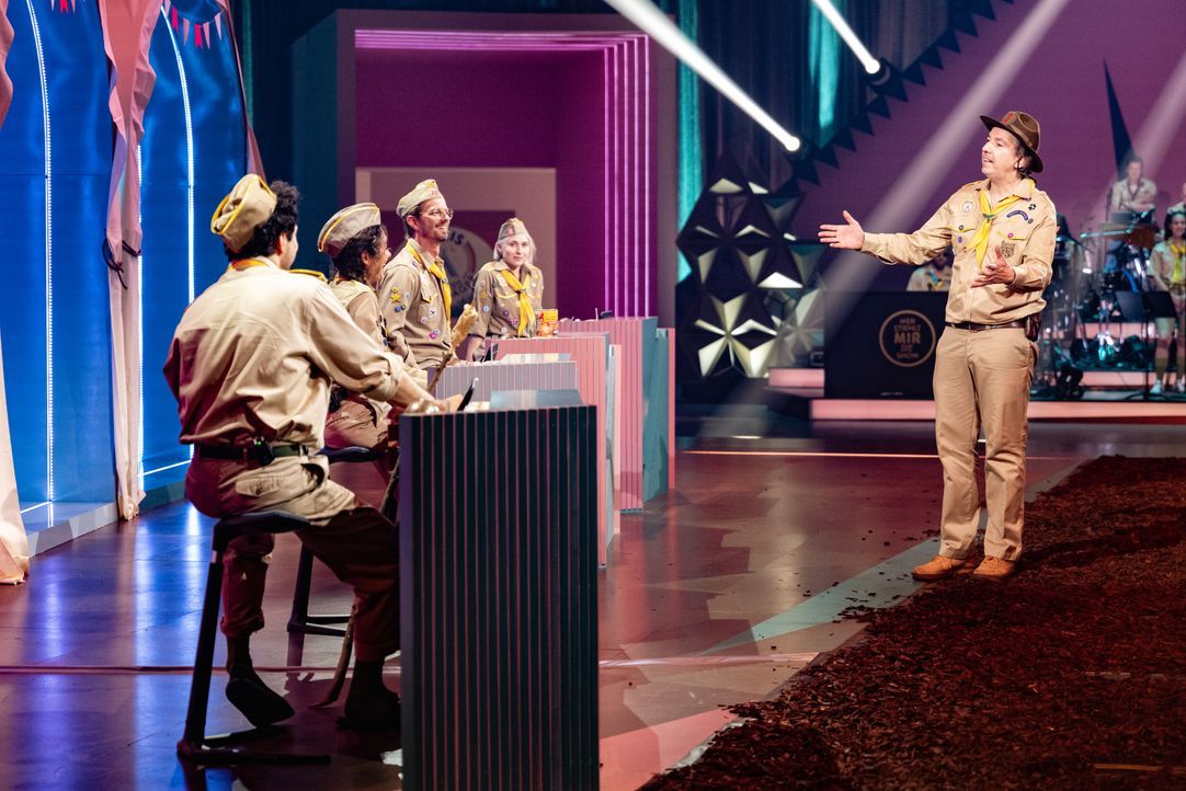 (v.l.n.r.) Fahri Yardim; Nilam Farooq; Joko Winterscheidt; Chiara; Olli Schulz - Bildquelle: Timmy Hargesheimer © ProSieben / Timmy Hargesheimer