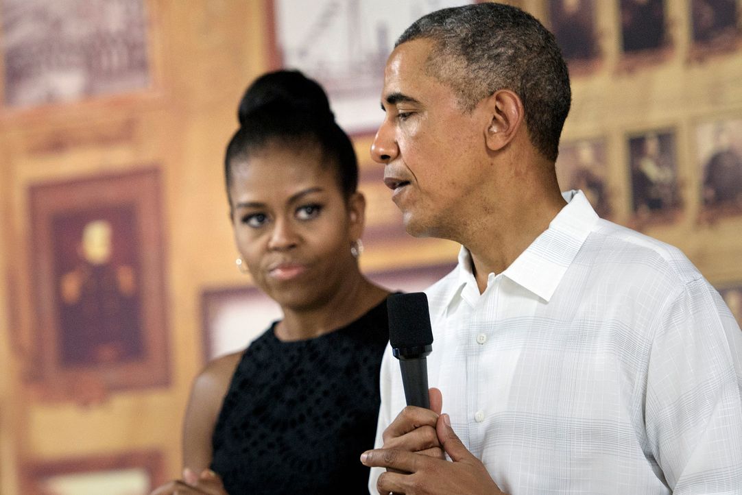 Barack-und-Michelle-Obama-151226-AFP - Bildquelle: AFP