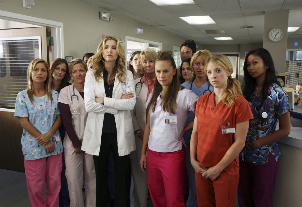 Das Krankenhauspersonal ist über das Verhalten des Hausmeisters wenig erfreut. Auch Elliott (Sarah Chalke) kommt mit den neuen Umweltschutzregeln n... - Bildquelle: Touchstone Television