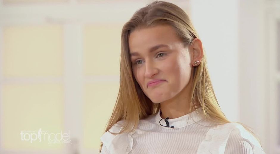 Germany S Next Topmodel Video Neele Mit Viel Kameraerfahrung Richtung Topmodel Prosieben