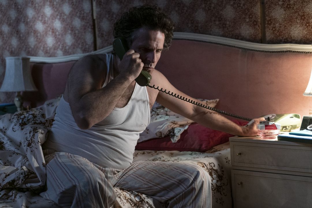 Viktor Bryukhanov (Con O'Neill) - Bildquelle: Sky UK Ltd/HBO