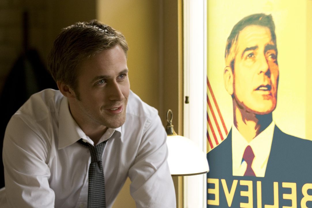 Obwohl noch sehr jung, gilt Stephen Myers (Ryan Gosling), Berater der demokratischen Präsidentschaftshoffnung Mike Morris, in eingeweihten Kreisen a... - Bildquelle: Saeed Adyani 2011 IDES FILM HOLDINGS, LLC. ALL RIGHTS RESERVED.
