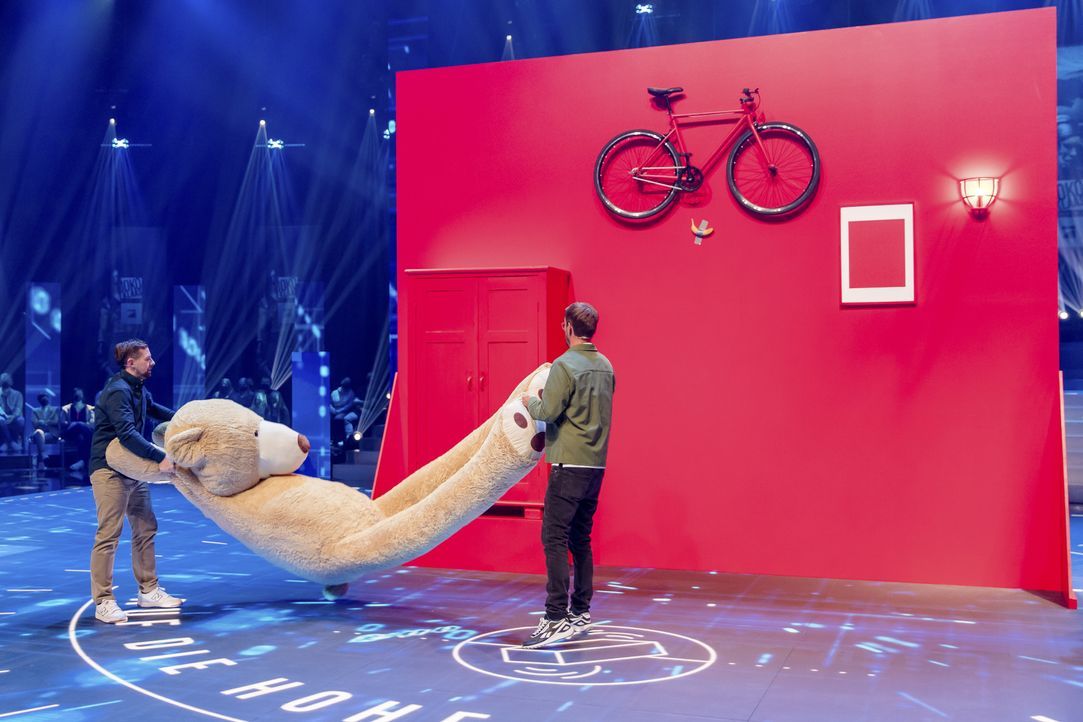 Klaas Heufer-Umlauf (l.); Joko Winterscheidt (r.) - Bildquelle: Nadine Rupp ProSieben / Nadine Rupp