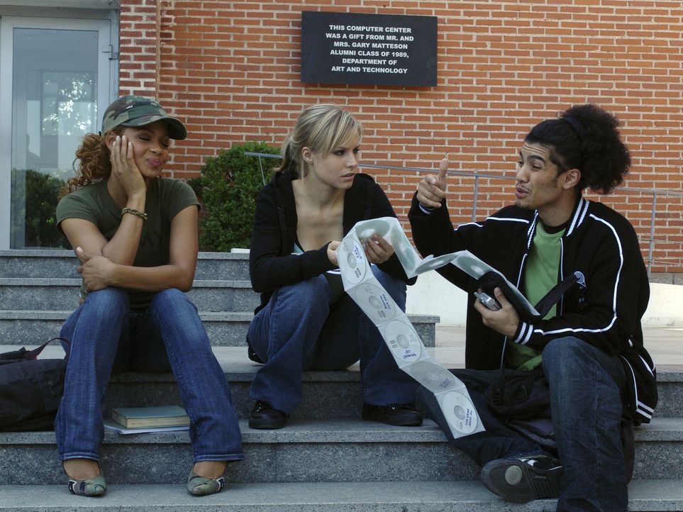 Noch ist die Welt der College-Clique, (v.l.n.r.) Isabell (Christina Milian), Mattie (Kristen Bell) und Stone (Rick Gonzales), total in Ordnung. Doch... - Bildquelle: The Weinstein Company