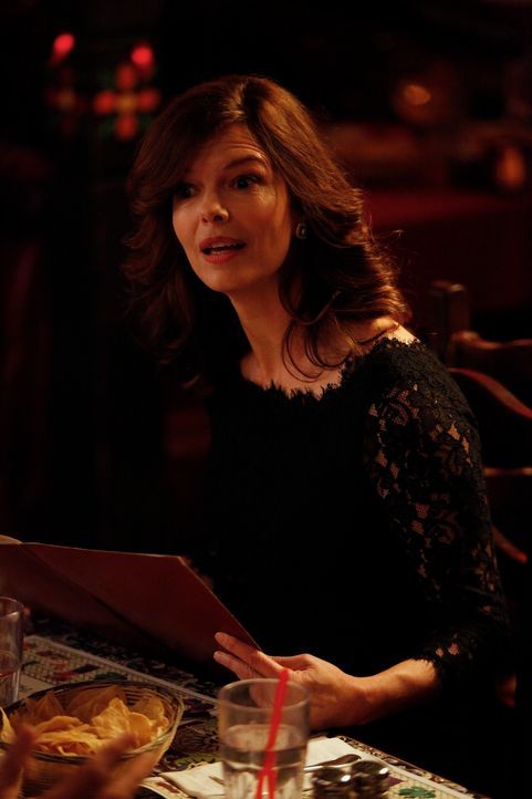 Bei einem gemeinsamen Essen mit Russell und seiner Ex-Frau Ouli (Jeanne Tripplehorn) merkt Jess, dass sie und Russell nicht die gleiche Leidenschaft... - Bildquelle: 20th Century Fox