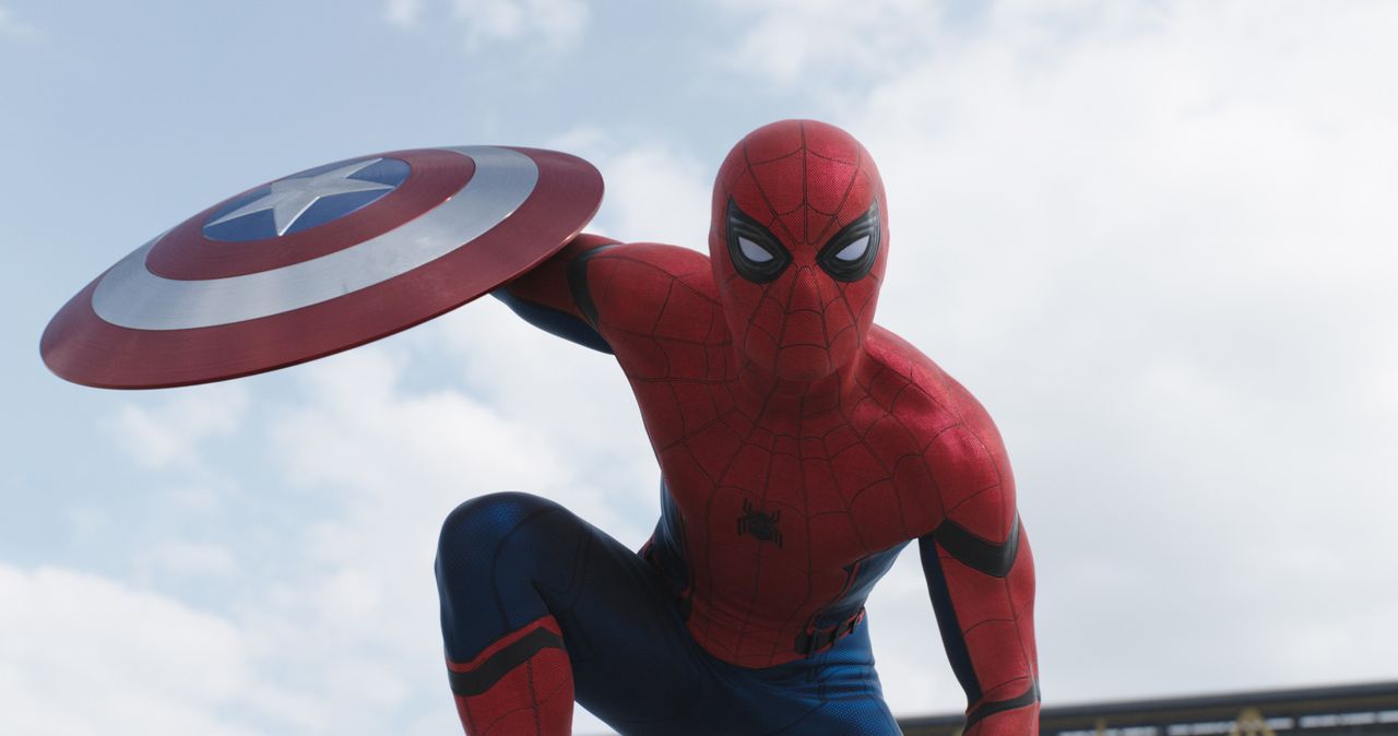 Peter Parker alias Spider-Man (Tom Holland) - Bildquelle: 2014 MVLFFLLC. TM &   2014 Marvel. All Rights Reserved.