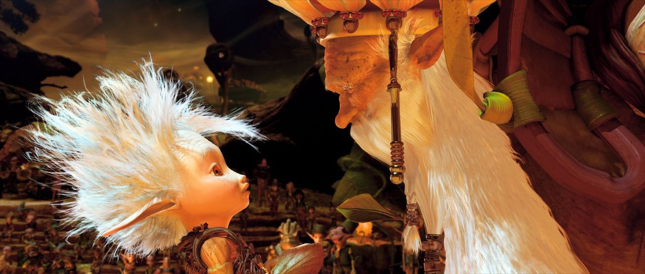 Bei seinem spannenden Abenteuer mit Beta und Selenia lernt Arthur (l.) den König der Minimoys kennen ... - Bildquelle: TOBIS Film