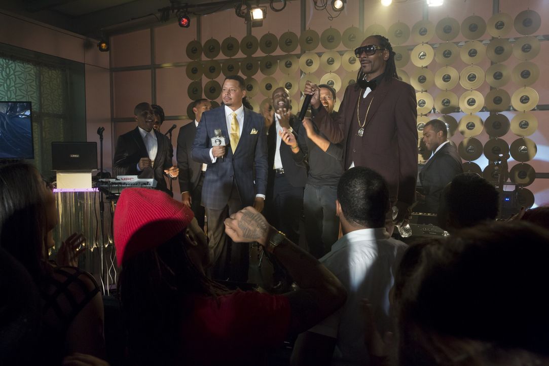 Es läuft wieder für Empire Records: Lucious (Terrence Howard, l.) schafft es, Superstar Snoop Dogg (Snoop Dogg, r.) für die Firma zu gewinnen ... - Bildquelle: 2015 Fox and its related entities.  All rights reserved.