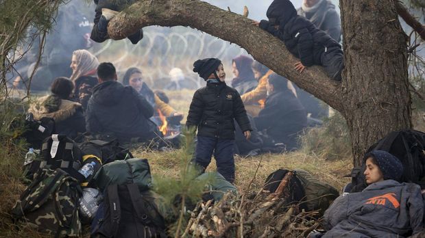 Lage angespannt: Tausende Migranten wollen aus Belarus in EU