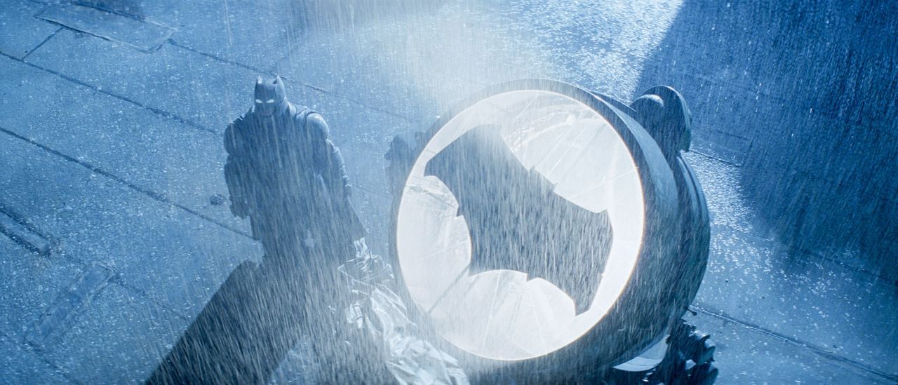 Batman-vs-Superman-Dawn-of-Justice-12-WARNER-BROS-ENTERTAINMENT-INC - Bildquelle: 2015 Warner Bros. Entertainment Inc., Ratpac-Dune Entertainment LLC and Ratpac Entertainment, LLC