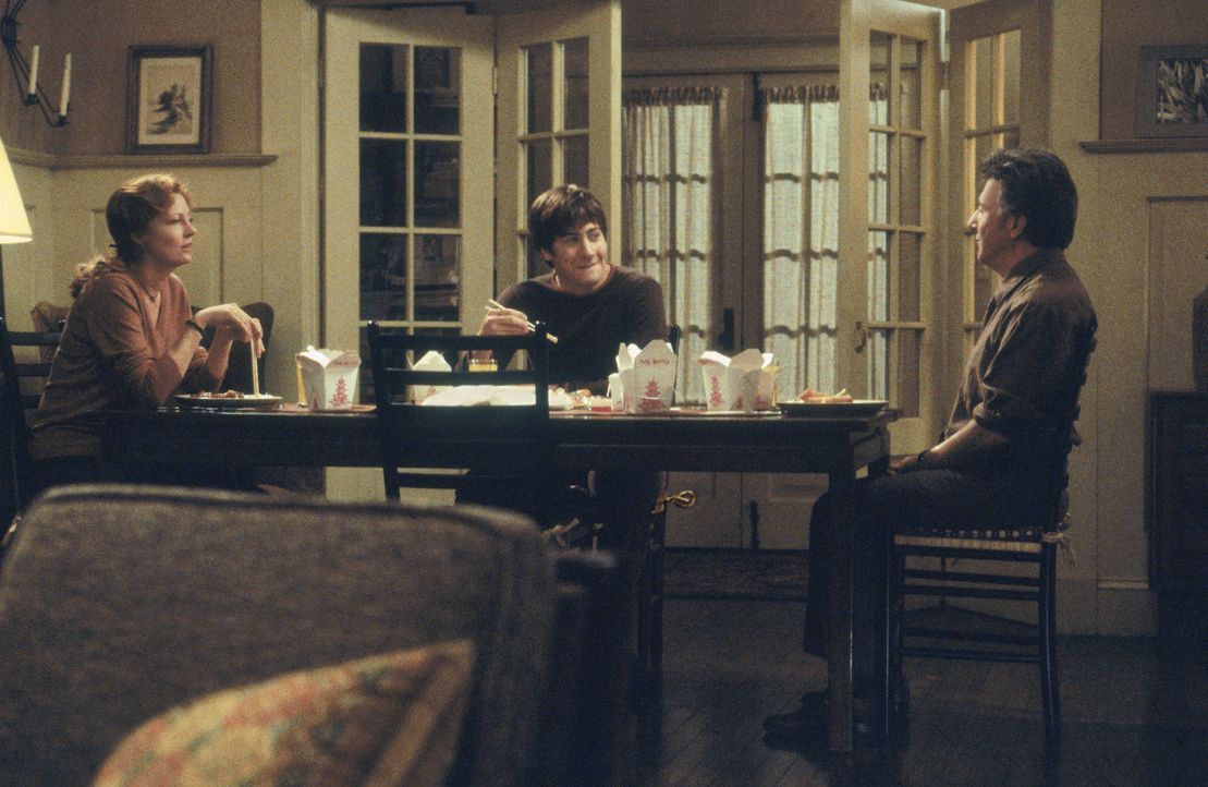 Als in einer amerikanischen Provinzstadt ein Amokläufer die junge Diana erschießt, ist dies für die Eltern (Dustin Hoffman, r. und Susan Sarandon... - Bildquelle: Touchstone Pictures