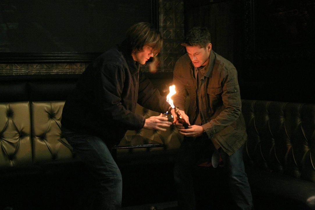 Wie groß ist das Vertrauen zwischen Sam (Jared Padalecki, l.) und Dean (Jensen Ackles, r.)? - Bildquelle: Warner Bros. Television