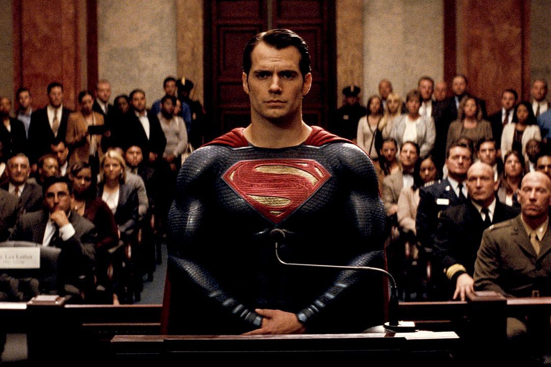 Batman-vs-Superman-DOJ-03-Warner - Bildquelle: 2015 Warner Bros. Entertainment Inc., Ratpac-Dune Entertainment LLC and Ratpac Entertainment, LLC