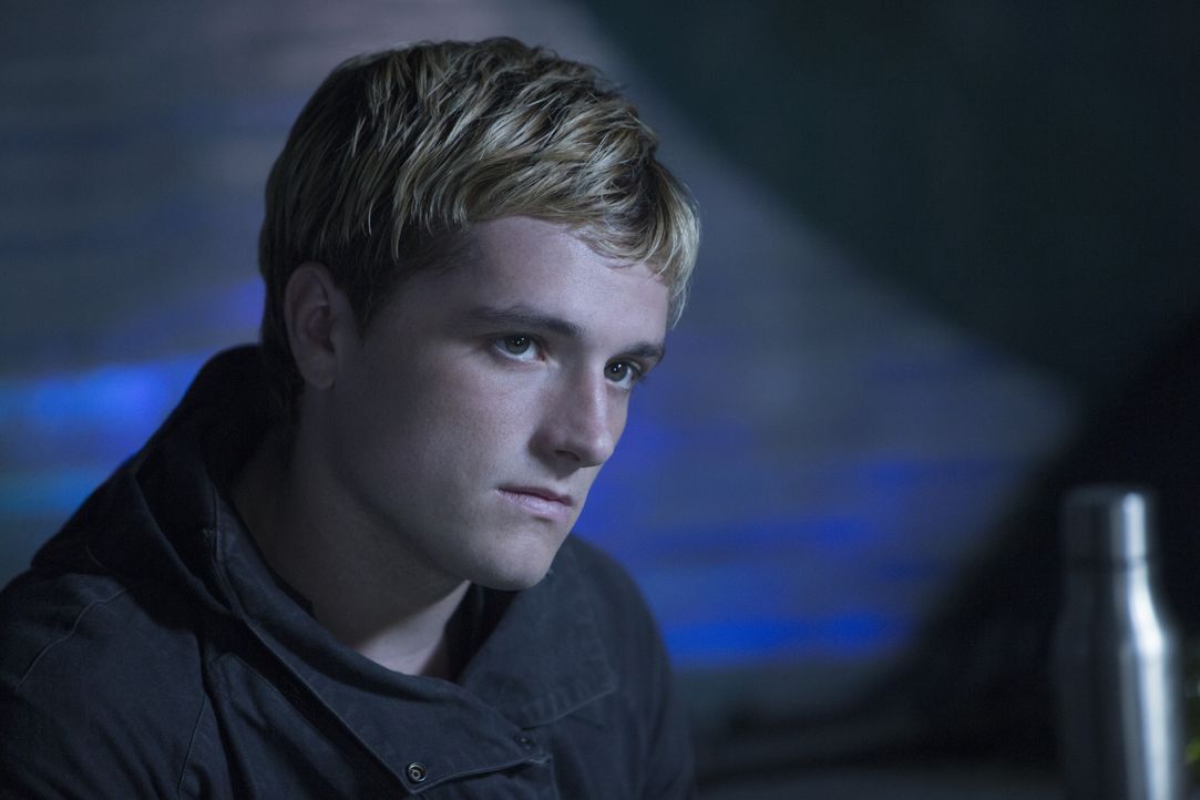 Lange Zeit war Peeta (Josh Hutcherson) im Capitol psychischer Folter ausgesetzt, jetzt glaubt er, dass Katniss immer ein falsches Spiel gespielt und... - Bildquelle: Murray Close TM &   2015 Lions Gate Entertainment Inc. All rights reserved.