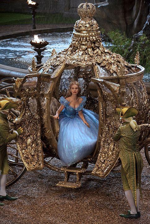 Cinderella_11-2014-Disney-Enterprises-Inc - Bildquelle: Â© 2014 Disney Enterprises, Inc. All Rights Reserved.