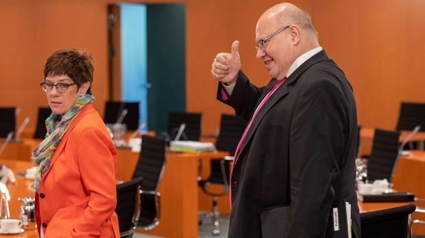 Altmaier und Kramp-Karrenbauer gehen doch nicht in den Bundestag