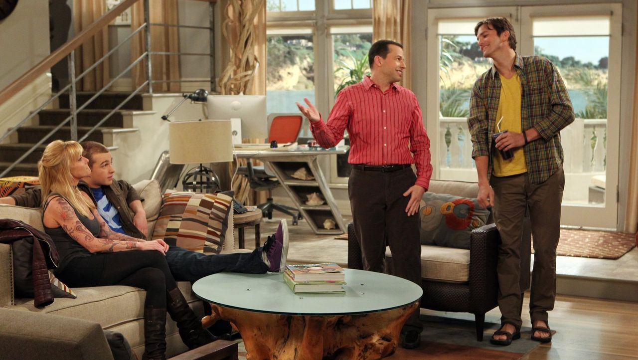 Два с половиной человека 5 сезон. Роуз 2. Два с половиной предложения. Дом чарли харпера. 5 человека.