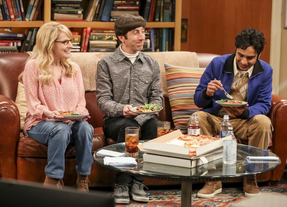 (v.l.n.r.) Bernadette Rostenkowski (Melissa Rauch); Howard Wolowitz (Simon Helberg); Raj Koothrappali (Kunal Nayyar) - Bildquelle: Michael Yarish 2018 WBEI. All rights reserved. / Michael Yarish