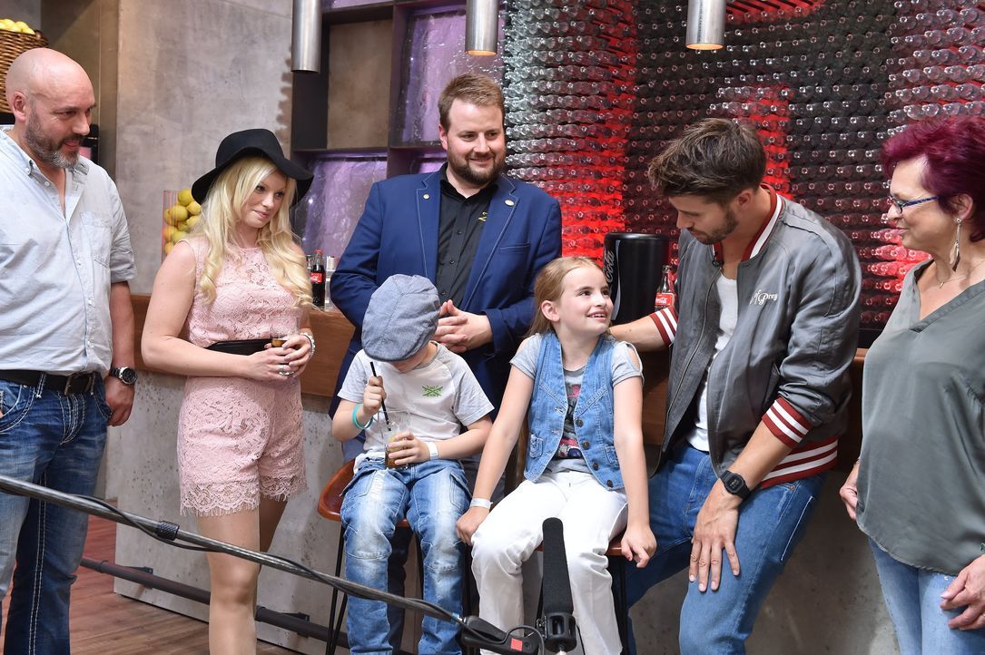 Ep5_Isabell_Backstage - Bildquelle: SAT.1/ProSieben/Andre Kowalski