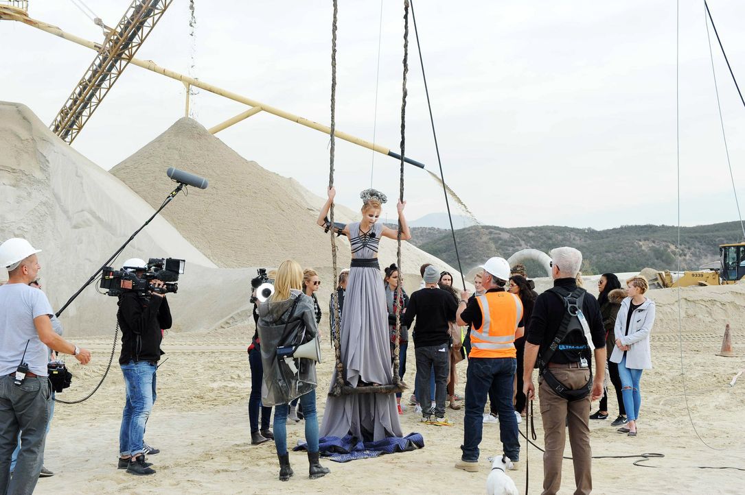 GNTM-Stf11-Epi05-MakingOf-111-ProSieben-Micah-Smith - Bildquelle: ProSieben/Micah Smith