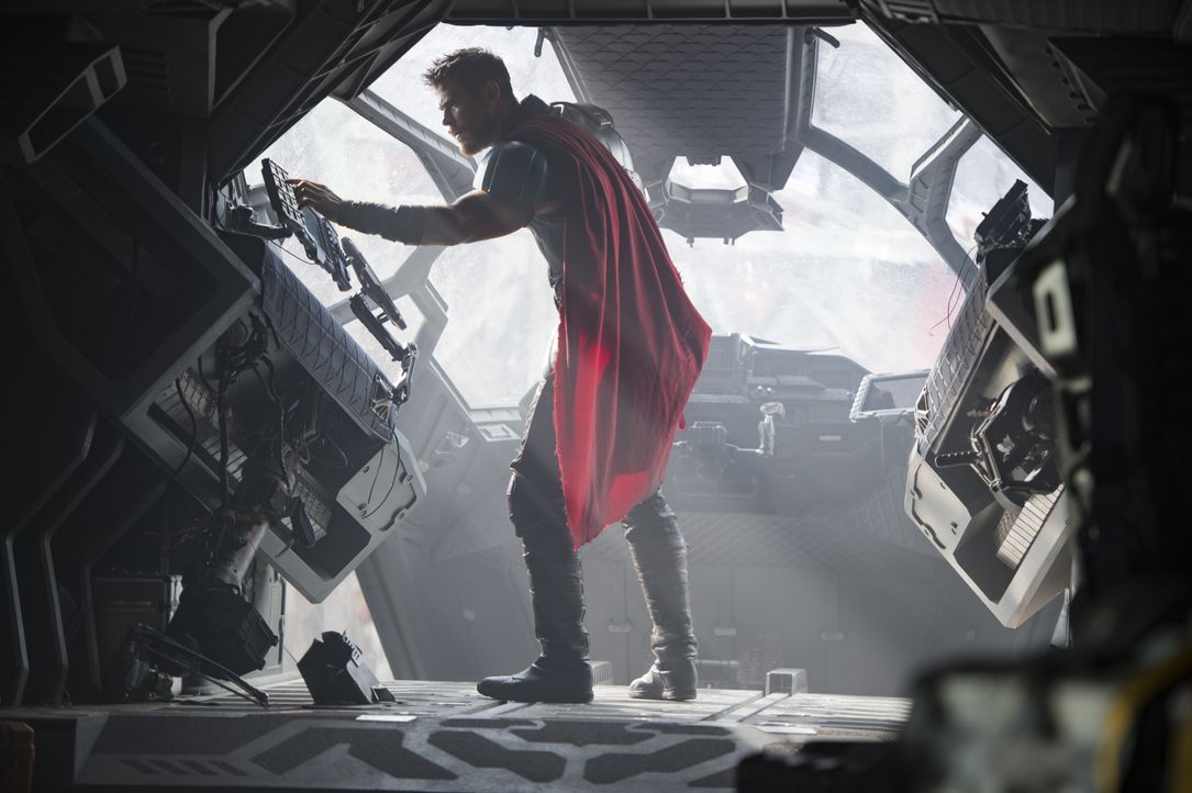 Thor (Chris Hemsworth) - Bildquelle: Jasin Boland Marvel Studios 2017 / Jasin Boland