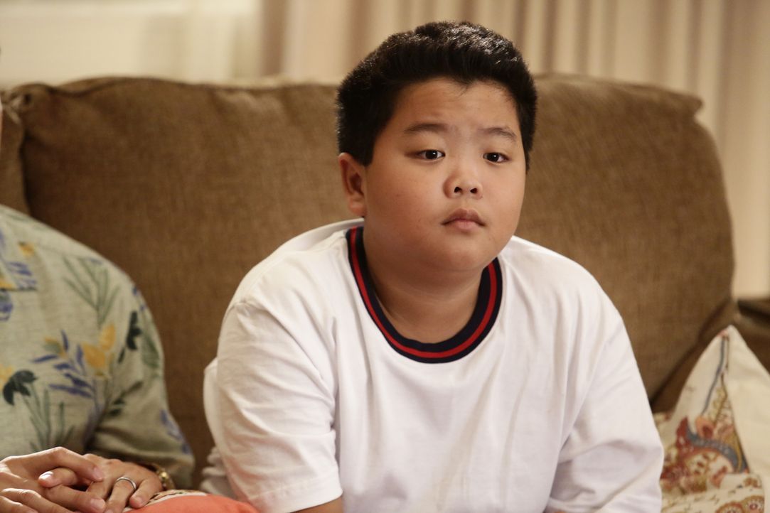 Eddie (Hudson Yang) plagen Selbstzweifel, denn er möchte die Schule am liebsten hinschmeißen, doch seine Mutter lehrt ihm die Tugenden von harter Ar... - Bildquelle: 2016-2017 American Broadcasting Companies. All rights reserved.