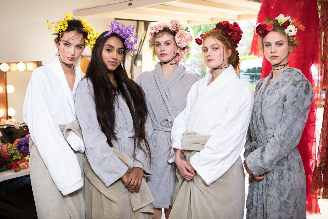 P7_GNTM_F15_1651282-Cäcilia-Sayana-Alicija-Vanessa-Simone - Bildquelle: ProSieben/Martin Ehleben