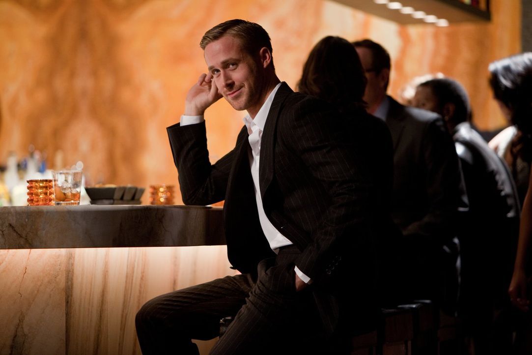 Jacob (Ryan Gosling) ist ein Womanizer, der es versteht, die Frauen für sein Vergnügen auszunutzen. Dieses Wissen gibt er an einen verzweifelten Man... - Bildquelle: Warner Bros.