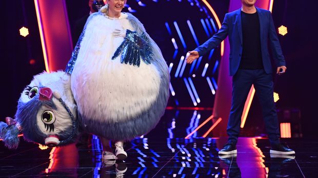 The Masked Singer: Judith Rakers ist als das Küken raus