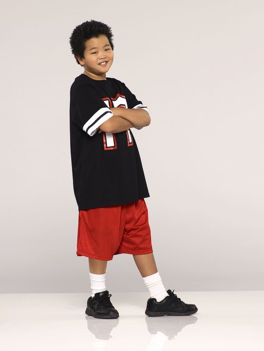 (1. Staffel) - Eddie (Hudson Yang), der älteste Sohn von Familie Huang, liebt Hip-Hop, verehrt Rapper und versucht, sich in der amerikanischen Kultu... - Bildquelle: 2015 American Broadcasting Companies. All rights reserved.