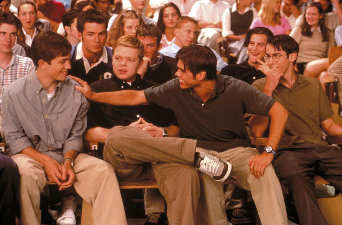 Für die meisten Schüler bedeutet Schule einfach nur Paukstress. Doch nicht für (v.l.n.r.) Handsome Davis (Trevor Fehrman, r.) und seine Freunde S... - Bildquelle: New Line Cinema