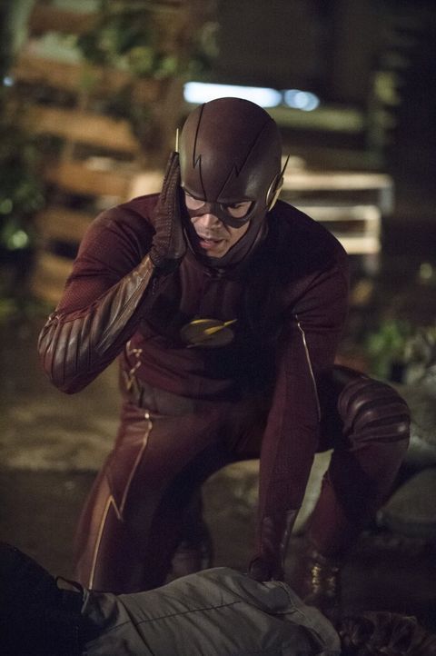Während Barry alias The Flash (Grant Gustin) mit einem neuen Verbündeten zusammenarbeitet, bekommt Joe unerwarteten Besuch ... - Bildquelle: 2015 Warner Brothers.