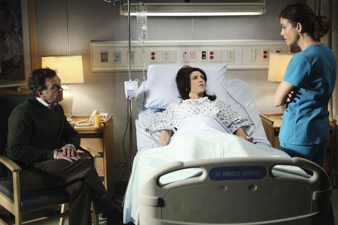 Ein neuer anstrengender Tag: Addison (Kate Walsh, r.) muss sich um Frank (David Eigenberg, l.) und Isobelle (Amy Pietz, M.) kümmern, die ein Baby m... - Bildquelle: ABC Studios