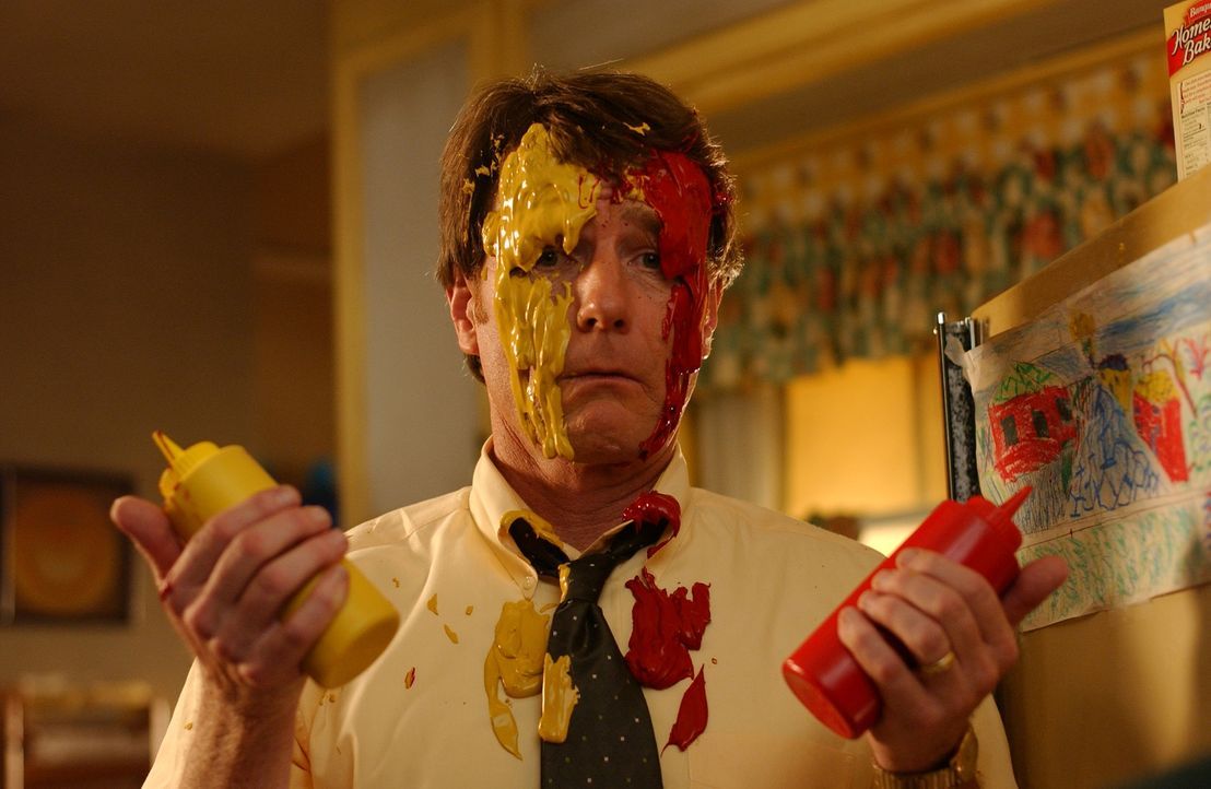 Gestresst von der Suche nach einem perfekten Geschenk für den 20. Hochzeitstag ist Hal (Bryan Cranston) am Ende seiner Kräfte ... - Bildquelle: TM &   2005 - 2006 Twentieth Century Fox Film Corporation and Regency Entertainment (USA), Inc.