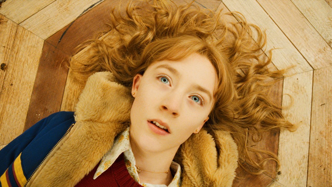 Susie Salmon (Saoirse Ronan) wurde nur 14 Jahre alt. Sie wurde ermordet, dennoch meint ihr kleiner Bruder Buckley, sie gesehen zu haben? Und wieso i... - Bildquelle: 2009 DW Studios L.L.C. All Rights Reserved.