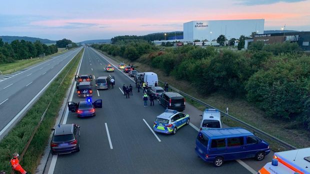 Festnahme nach mutmaßlicher Geiselnahme in Reisebus