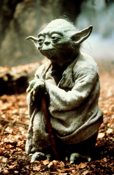 Als der Jedi-Meister Yoda (Frank Oz) sein Eremitendasein auf Dagobah aufgibt, wartet auf ihn eine eminent wichtige Aufgabe: er soll den jungen Luke... - Bildquelle: Lucasfilm LTD. & TM. All Rights Reserved.
