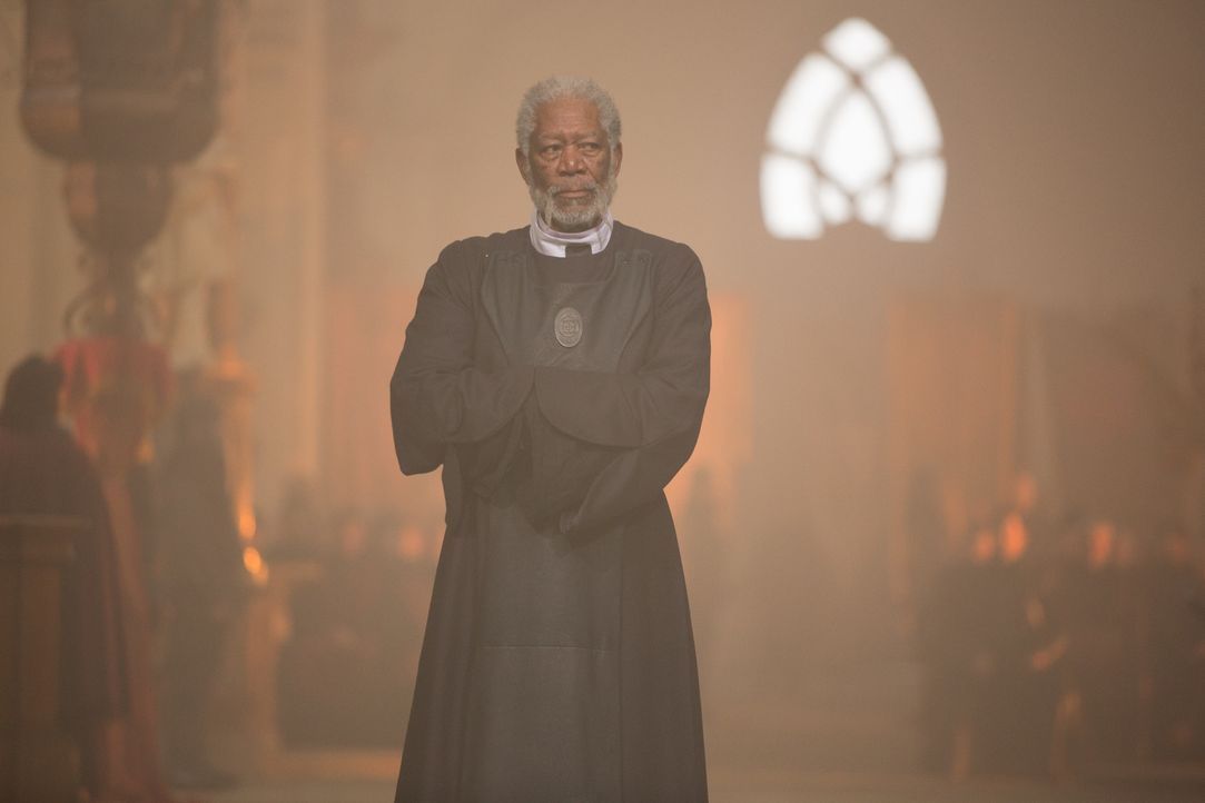 Als Fürst Bartok (Morgan Freeman) an den kaiserlichen Hof zu dem Minister Gezza Mott gerufen wird, ahnt er nicht, dass er bitterlich für seine ehrba... - Bildquelle: Wild Bunch