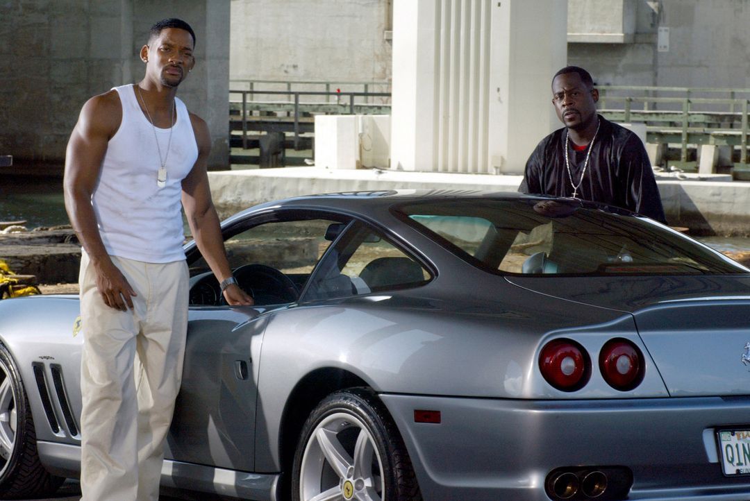 Sorgen in Miami für Recht und Ordnung: Mike Lowry (Will Smith, l.) und Marcus Burnett (Martin Lawrence, r.) ... - Bildquelle: 2004 Sony Pictures Television International. All Rights reserved.