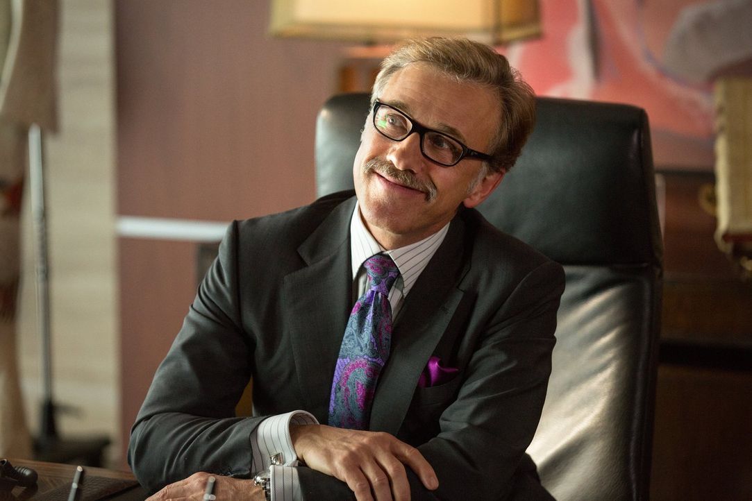Geschickt treibt Investor Burt Hanson (Christoph Waltz) Jungunternehmer in die Insolvenz, um dann deren Patente billig erwerben zu können. Doch eine... - Bildquelle: 2014   Warner Bros.