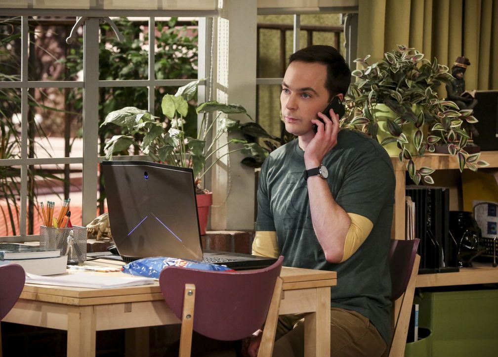 Während sich all seine Freunde neuen, spannenden Projekten zuzuwenden scheinen, langweilt sich Sheldon (Jim Parsons), denn er hat grade nicht viel z... - Bildquelle: Warner Bros. Television