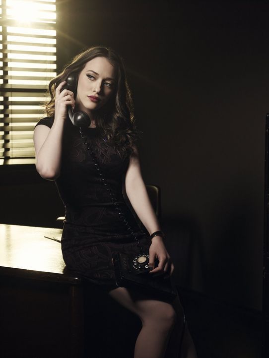 (3. Staffel) - 2 Broke Girls: Max Black (Kat Dennings) ... - Bildquelle: Warner Bros. Television