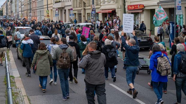 Tausende Demonstranten trotz Verbot