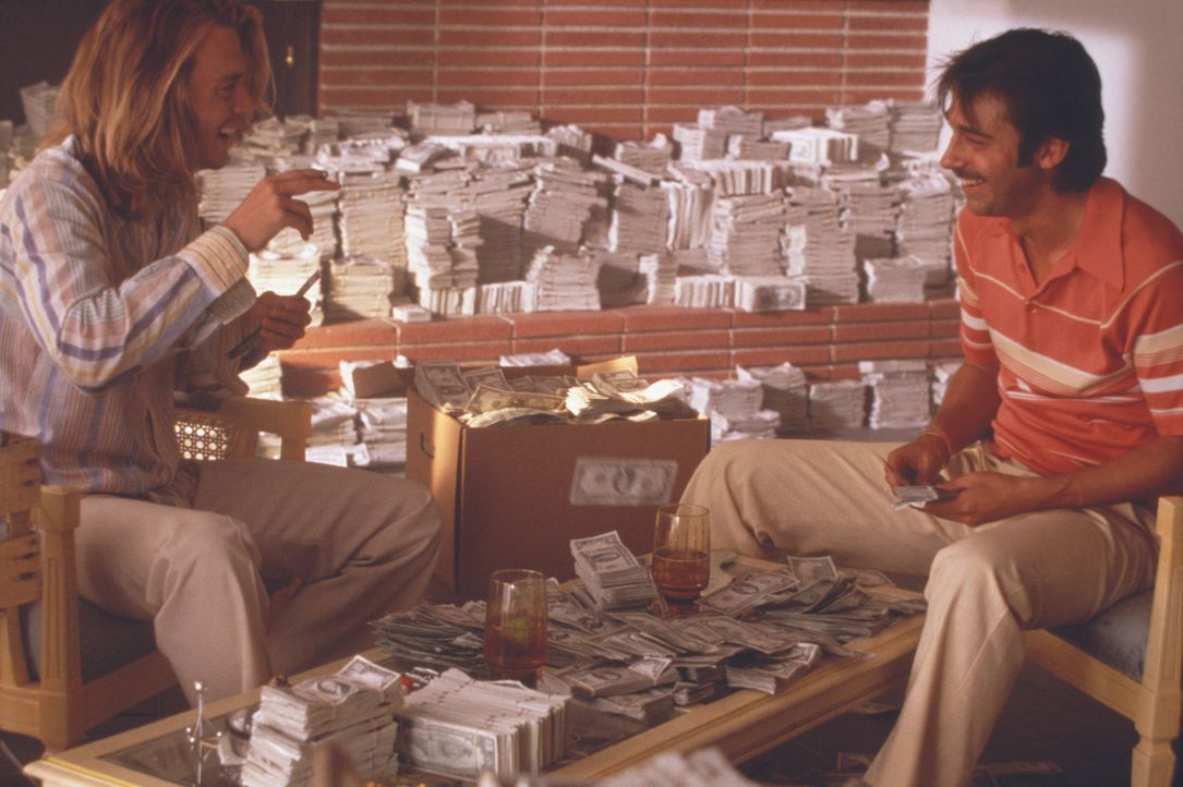 George Jung (Johnny Depp) hat nur ein Ziel: Er will reich werden, und das möglichst schnell! Nach einem misslungenen Marihuana-Deal lernt er im Knas... - Bildquelle: New Line Cinema