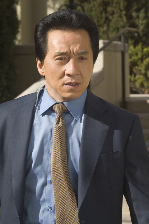 Inspector Lee (Jackie Chan) arbeitet seit geraumer Zeit nicht mehr bei der Polizei. Ihn hat es nach Den Haag verschlagen, wo er als Leibwächter fü... - Bildquelle: Warner Bros.