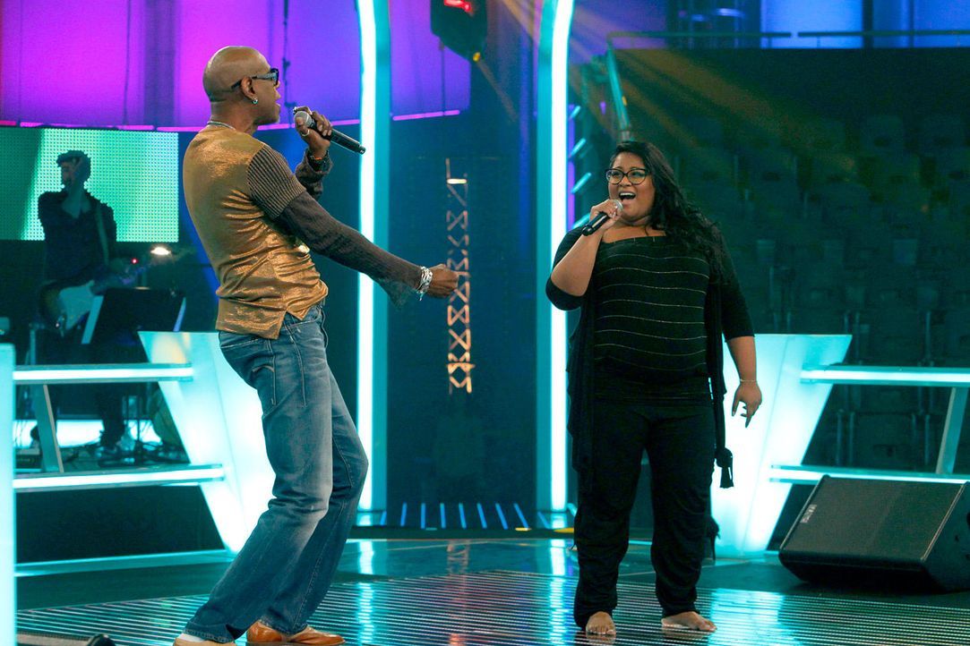 battle-michelle-vs-dennis09-the-voice-of-germany-huebnerjpg 1700 x 1133 - Bildquelle: SAT1/ProSieben/Richard Hübner